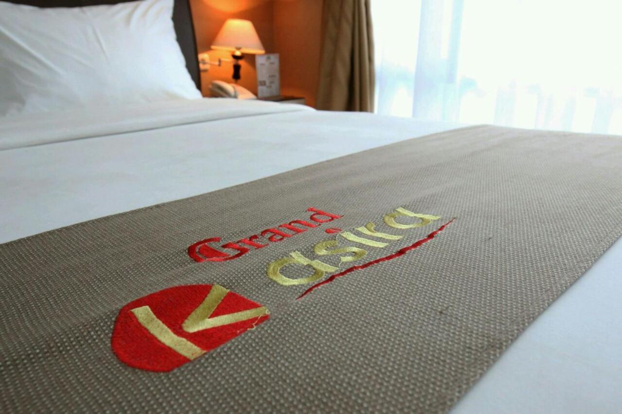 Grand Kasira Hotel Jakarta Exterior photo