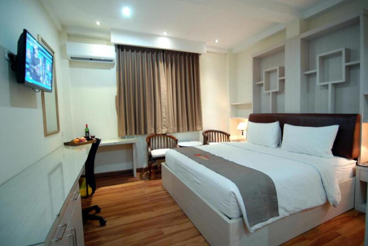 Grand Kasira Hotel Jakarta Exterior photo