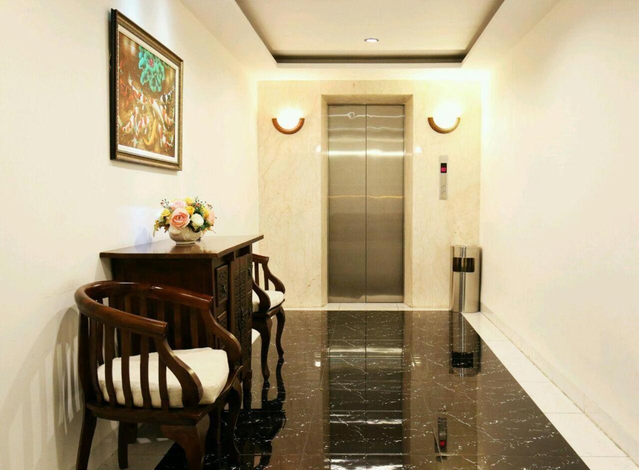 Grand Kasira Hotel Jakarta Exterior photo