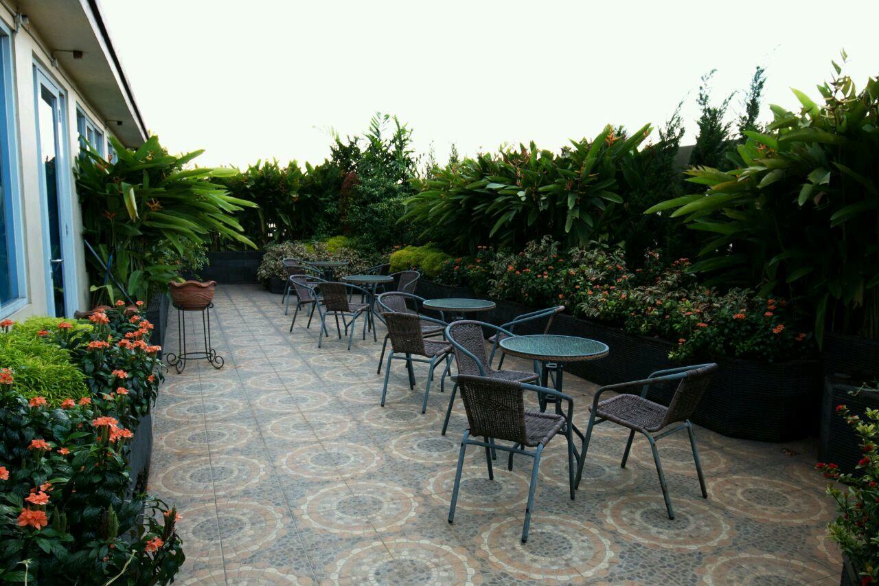 Grand Kasira Hotel Jakarta Exterior photo